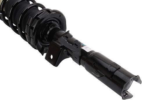 TRQ Front Left Complete Strut & Coil Spring Assembly Drivers Side Compatible with 2018-2020 Nissan Kicks in Saudi Arabia