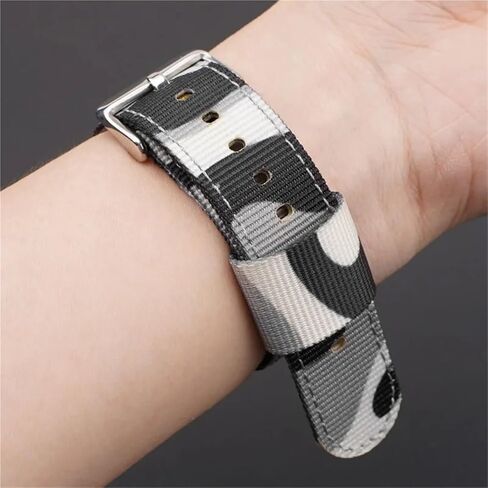 Camo Nylon Watch Strap 20mm 22mm 24mm Canvas Quick Release Watch Band Men Women Universal Sport Watchband in Kuwait