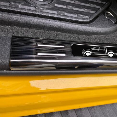 لـ 2019-2024 Ram 1500 Crew Cab & Mega Cab فقط - 4 قطع من واقيات عتبة الباب المصنوعة من الفولاذ المقاوم للصدأ المصقول الكلاسيكي - مجموعة أدوات حماية دخول متينة مقاومة للخدش in Saudi Arabia