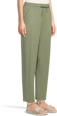 The North Face Women's Aphrodite Arise Ankle Pants in Saudi Arabia