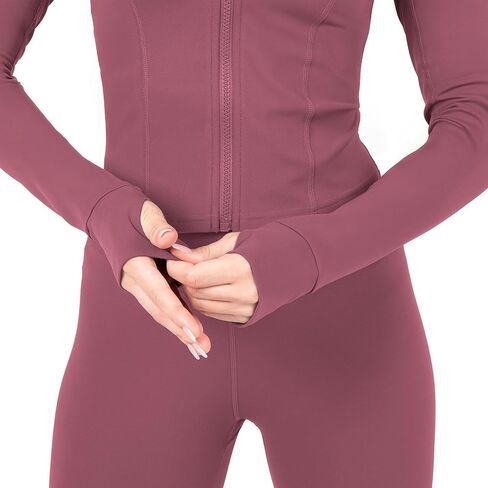 سترة YITTY Active النسائية UltraLuxe بسحاب كامل، رياضية، تمدد في 4 اتجاهات، فتحات إبهام in Kuwait