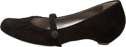 Naturalizer Women Brent Knee High Boot in Kuwait