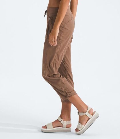 The North Face Women's Aphrodite Motion Capris in Kuwait