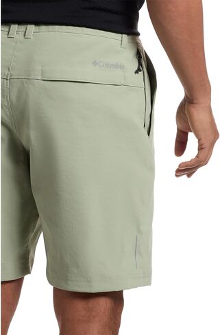 Columbia Men's Black Mesa Chino Shorts in Saudi Arabia