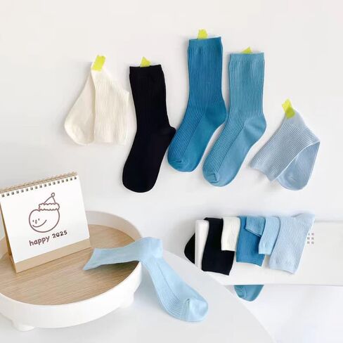 Ribbed Cotton Crew Socks for Women - Stretchy and Comfortable Fit for Everyday Outfits in Saudi Arabia