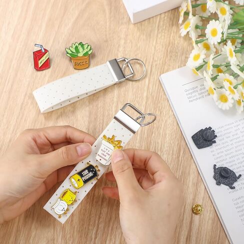 2 Pcs Portable Pin Display Keychains 2 Different Size Felt Rectangle Bag Charm for Pin Holder Backpack Brooch Badge in Kuwait