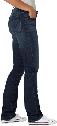 Wrangler Womens Straight Leg Jeans in Saudi Arabia