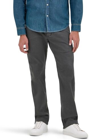 Wrangler Men's Peak Comfort Stretch Twill Jean in Saudi Arabia