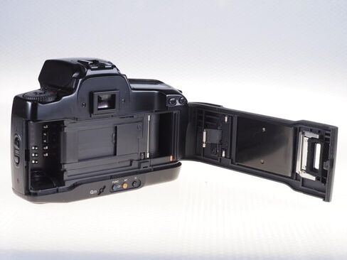 هيكل كاميرا Canon EOS 10s مقاس 35 مم SLR فقط، نظام تثبيت عدسة Canon EF (متجدد) in Saudi Arabia