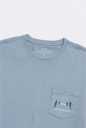 تيشيرت جيب رجالي بأكمام قصيرة من Vineyard Vines على شكل Beer Die Scenic in Saudi Arabia