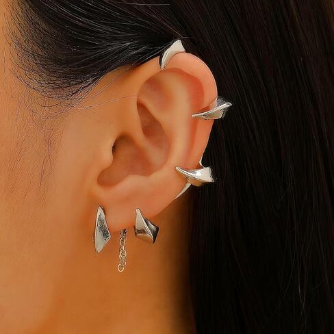 Gothic Dragon Ear Cuff Dragon Claw Goth Earring for Women Vintage Punk Devil Earrings Cartilage Ear Wrap Earrings Halloween Jewelry in Kuwait