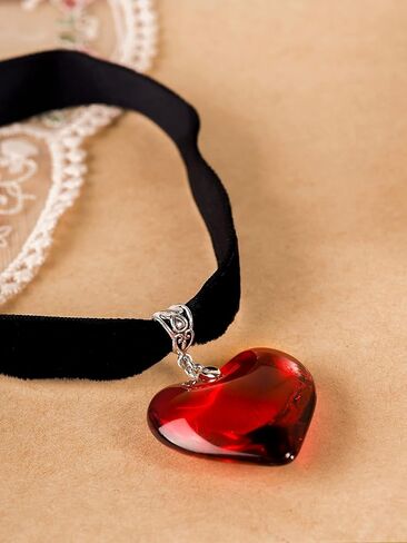 Sacina Black Heart Choker, Heart Necklace, Gothic Goth Vintage Necklace, Valentine Gift, Christmas Jewelry Gift for Women in Saudi Arabia