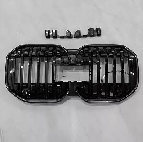 لسيارات BMW 7 Series G70 2023 2024 2025 لمعان أسود LED المصد الأمامي شواء مصبغة in Saudi Arabia