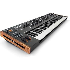 Novation Summit Two-Part 16-Voice 61-Key Polyphonic Synthesizer