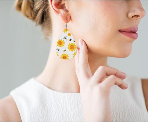Sunflower Leather Teardrop Earrings Cartoon Honeybees Yellow Sunflowers Faux Leather Water Drop Earrings Jewelry For Women Friends Wedding in Kuwait