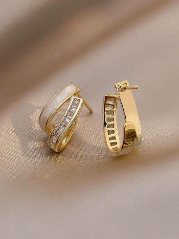 1 Pair Gold Cubic Zirconia Ring with Cat's Eye Stone - Stylish and Elegant Accessory for Everyday Wear in Saudi Arabia