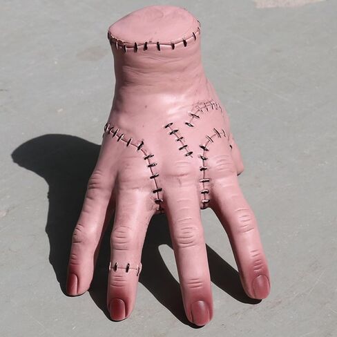 The Thing Hand Addams Family، The Thing Hand for Wednesday Spooky Props Hand لتزيين الهالوين in Kuwait