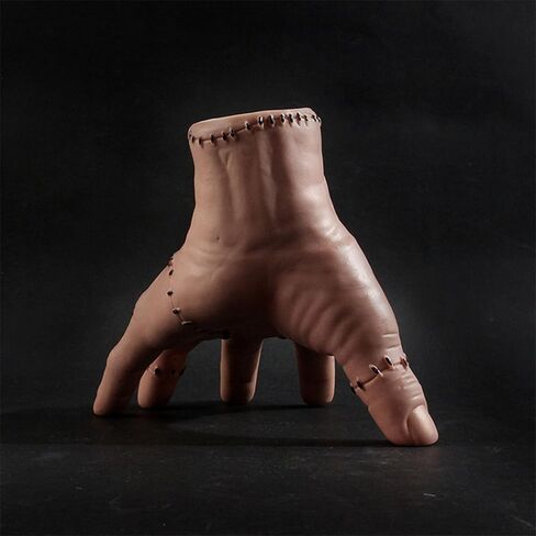The Thing Hand Addams Family، The Thing Hand for Wednesday Spooky Props Hand لتزيين الهالوين in Kuwait