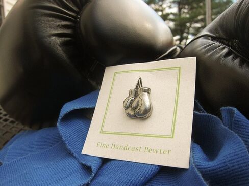 Jim Clift Design Boxing Gloves Lapel Pin in Saudi Arabia