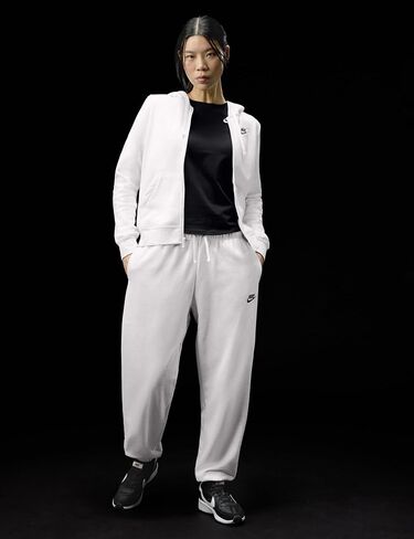 بنطال رياضي كبير الحجم متوسط ​​الارتفاع للنساء من Nike Sportswear Club Fleece (الولايات المتحدة، Alpha، X-Large، عادي، عادي، أسود/أبيض) in Saudi Arabia