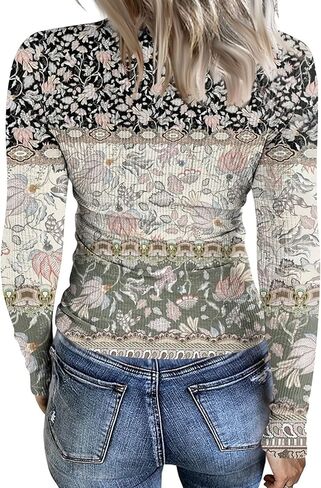 قمصان عيد الميلاد للنساء بأكمام طويلة وفتحة رقبة دائرية وقمصان سفلية ضيقة ومطاطة أساسية in Kuwait