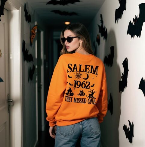1692 They Missed One Sweatshirt Halloween Sweatshirts for Women Long Sleeve Spooky Season Shirt Pullover Sweater in Kuwait