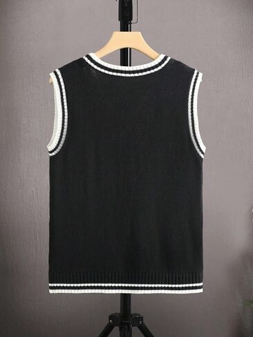 سترة OYOANGLE للرجال من نسيج كابل متماسكة على طراز Preppy مخططة على شكل حرف V ورقبة على شكل حرف V بدون أكمام in Kuwait