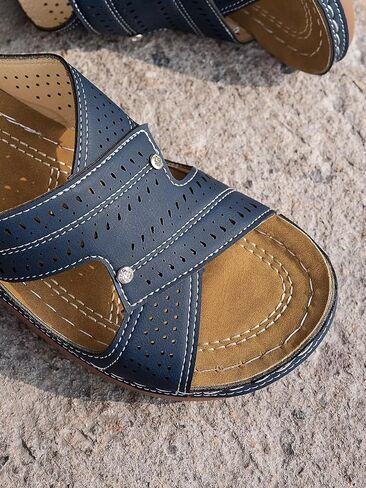 Women Slipper Perfect for Summer Beach, Vacation & Casual Wear Gift Stylish Outer Wear Women Beach Sandals Slippers in Saudi Arabia