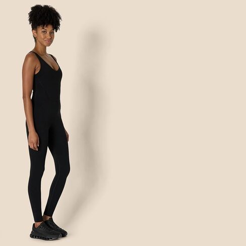 بذلة طماق نسائية من Amazon Essentials Active Formflex ناعمة قطعة واحدة كاملة الطول مع حمالة صدر مدمجة in Saudi Arabia