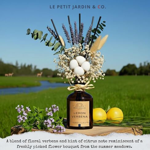 علبة هدايا موزع روائح الروائح العطرية من Le Petit Jardin & Co. مع باقة زهور محفوظة (ليمون + رعي الحمام) in Kuwait