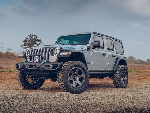 RockTrix RT112 17 inch Wheel Compatible with Jeep Wrangler JK JL 17x9 5x5 Wheels (+12mm Offset, 5.5in Backspace) 5x5 PCD, 71.5mm Bore, Black, Also fits Commander Grand Cherokee Gladiator JT Rims in Saudi Arabia