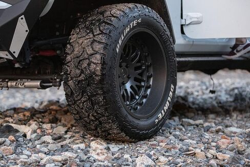 Delinte dx12 LT305/55R20 121/118S all-season tire in Saudi Arabia