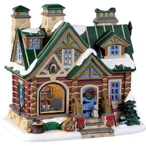 Lemax 95474 - Pine Peak Retreat - 2019 - Porcelain House with Inside Scene - Christmas Village - Illuminated & Battery Operated in Kuwait
