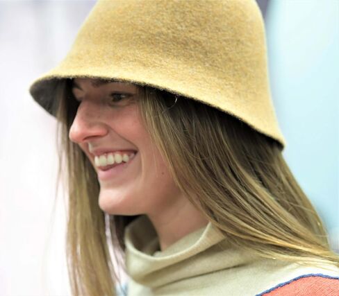 قبعة دلو منسوجة قابلة للعكس للخريف/الشتاء، غطاء رأس من الصوف المغلي الدافئ مع شريط قابل للتعديل، مقاس واحد يناسب معظم الأشخاص باللون الرمادي الداكن/الخردل in Kuwait