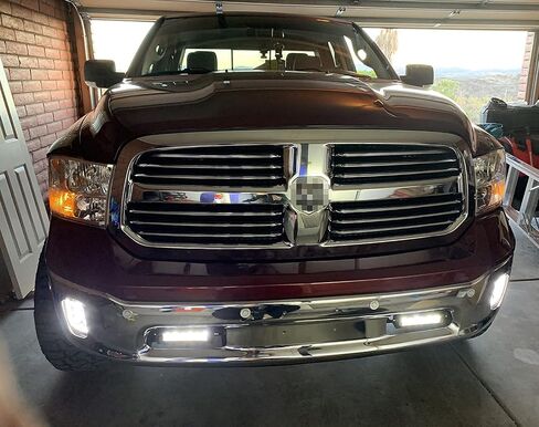 مجموعة مصابيح الضباب iJDMTOY Xenon White Mini-SR LED المتوافقة مع 2011-18 Dodge RAM 1500، تتضمن (2) أشرطة إضاءة LED عالية الطاقة بيضاء 30 وات، ودعامات منطقة فتح خطاف السحب ومجموعة أسلاك مفتاح التشغيل/الإيقاف in Saudi Arabia