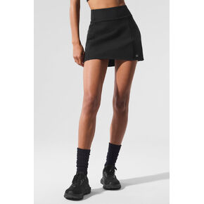 Alo Yoga Airbrush تنورة تنس عالية الخصر ذات شكل جيد - أسود in Kuwait