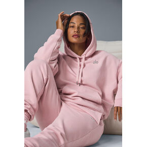 Alo Yoga Accolade Hoodie - Ballet Pink in Kuwait