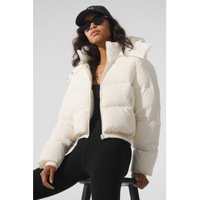 Alo Yoga Foxy Puffer Jacket - Ivory in Kuwait