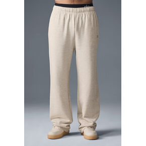 بنطال رياضي Alo Yoga Accolade ذو ساق مستقيمة - شوفان هيذر in Kuwait