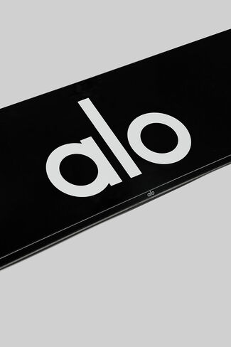 Alo Yoga ALO Glacier Snowboard - Black/Black - Black/Black / One Size in Saudi Arabia