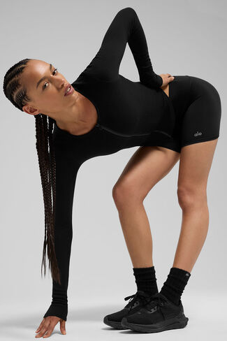 ألو يوجا أكمام طويلة مضلعة ستاردست - أسود in Kuwait