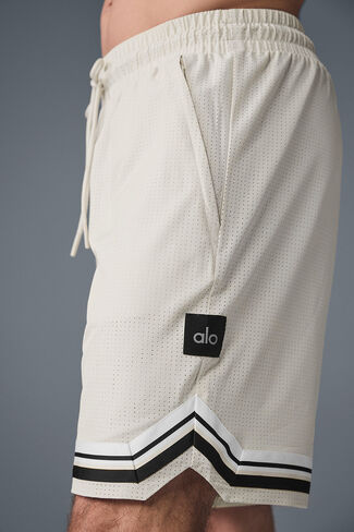 شورت ألو يوجا 9 بوصة تراكشن أرينا - عظمة in Kuwait