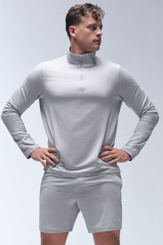شورت Alo Yoga 7 بوصات Conquer React Performance - رمادي رياضي منقط in Kuwait