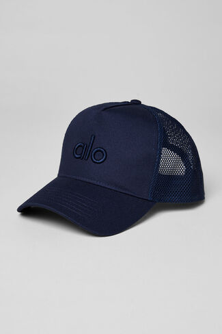 Alo Yoga District Trucker Hat - Navy - Navy / One Size in Kuwait