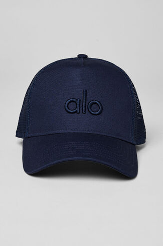Alo Yoga District Trucker Hat - Navy - Navy / One Size in Kuwait