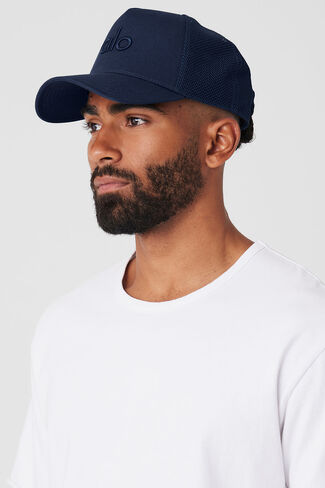 Alo Yoga District Trucker Hat - Navy - Navy / One Size in Kuwait