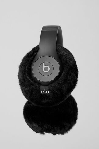 Alo Yoga Beats Studio Pro Headphones - Black - Black / One Size in Saudi Arabia