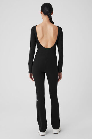 قطعة واحدة من Alo Yoga Alosoft Melody بطول كامل - أسود in Kuwait