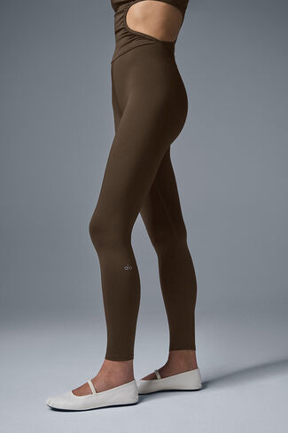 ألو يوجا إيرليفت 7/8 بدلة Decadent - إسبريسو in Kuwait