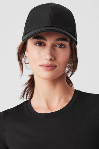 Alo Yoga Satin Off-Duty Cap - Black - Black / One Size in Kuwait